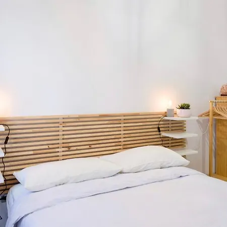 Gloria's - Vomero Apartment